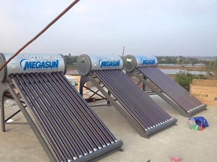 lap dat may nuoc nong nang luong mat troi megasun | GPsolar