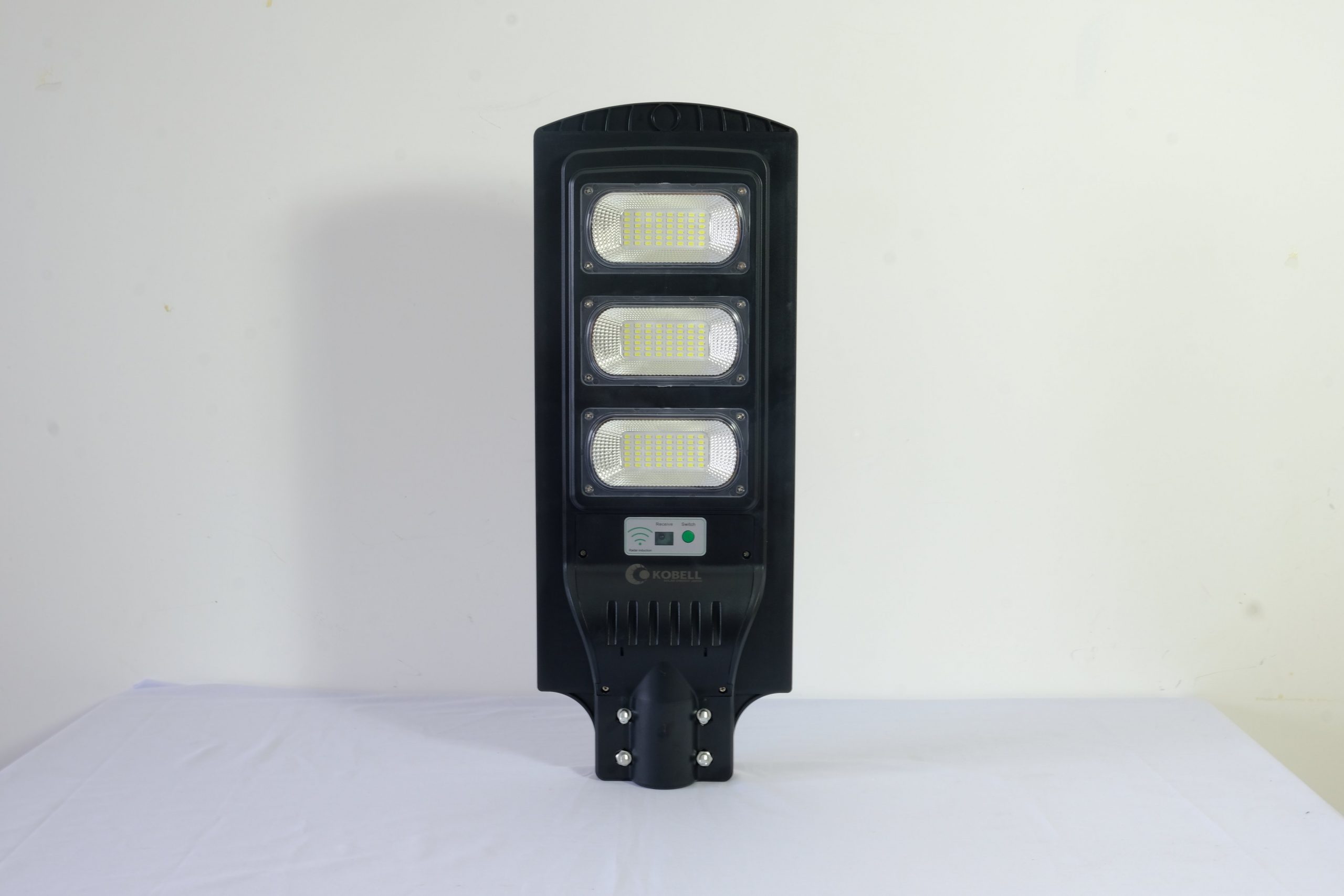 Đèn năng lượng mặt trời liền thể 90w Kobell | GPsolar den lien the kobell 90W gia re scaled | GPsolar