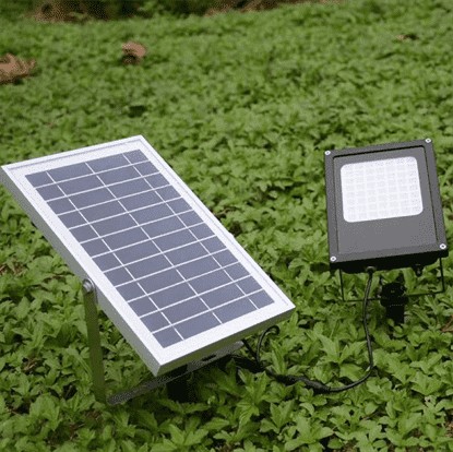 Đèn mặt trời sân vườn