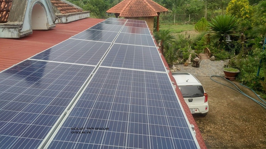 Hệ thống 3.2 kwp lắp đặt mái tôn chỉ 43.500.000 đ của anh Trung