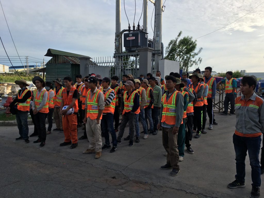 Đội ngũ nhân viên gpsolar nhận nhiệm vụ 