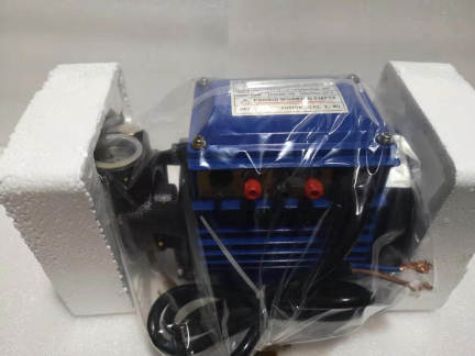 Bom nuoc DC nang luong mat troi 400W | GPsolar