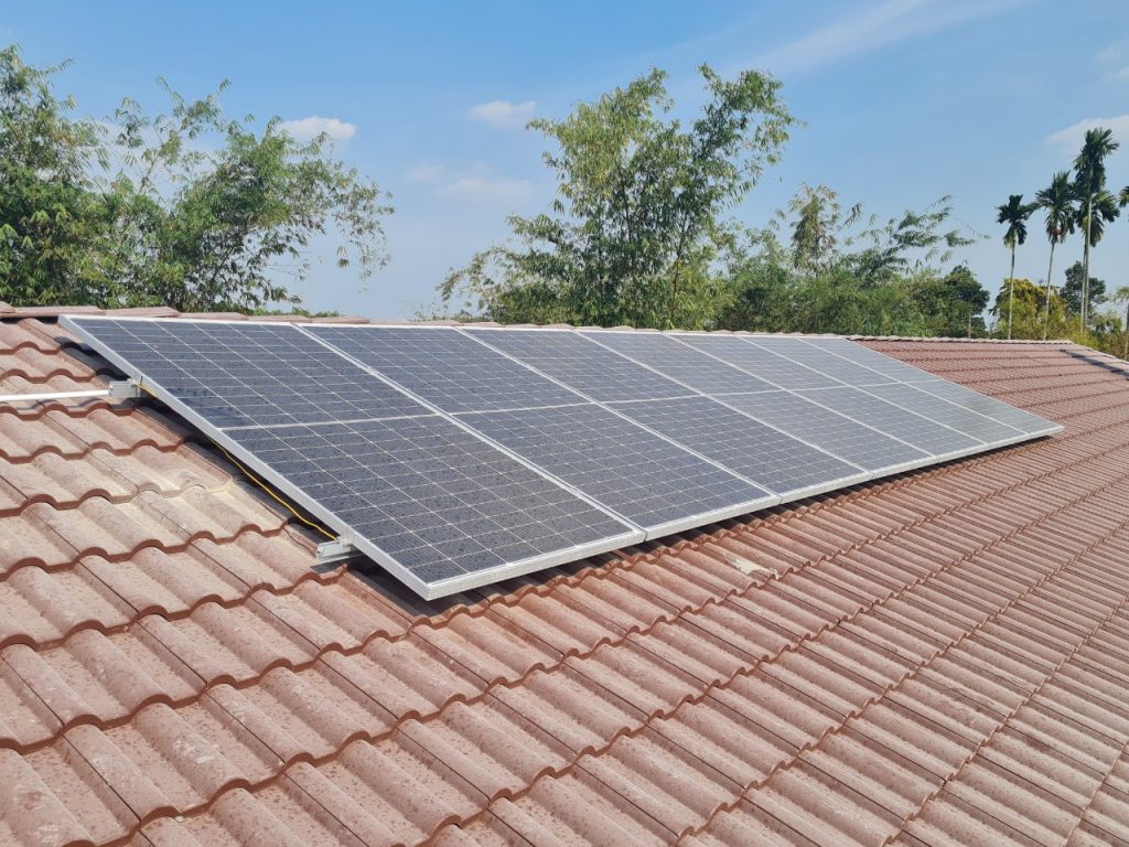 hệ thống điện năng lượng mặt trời 3kwp sau khi hoàn thiện