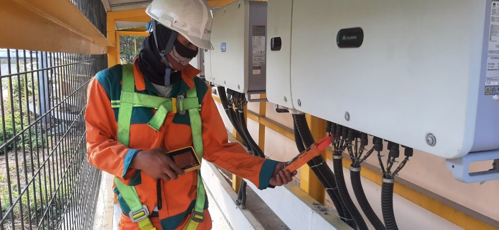 kiem tra sua chua inverter huawei bang thiet bi chuyen dung | GPsolar