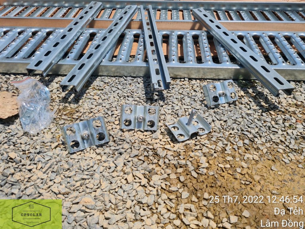 Lắp đặt sàn thao tác mạ kẽm ngoài trời