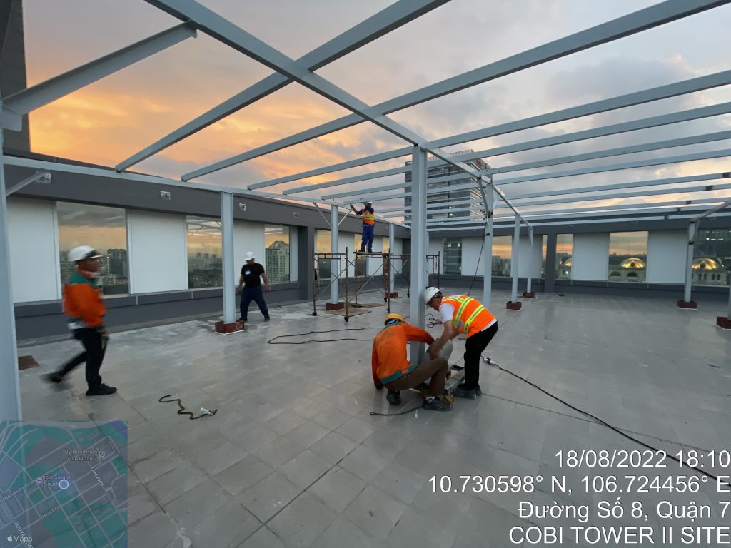 thi cong khung gian solar GP Q7 | GPsolar