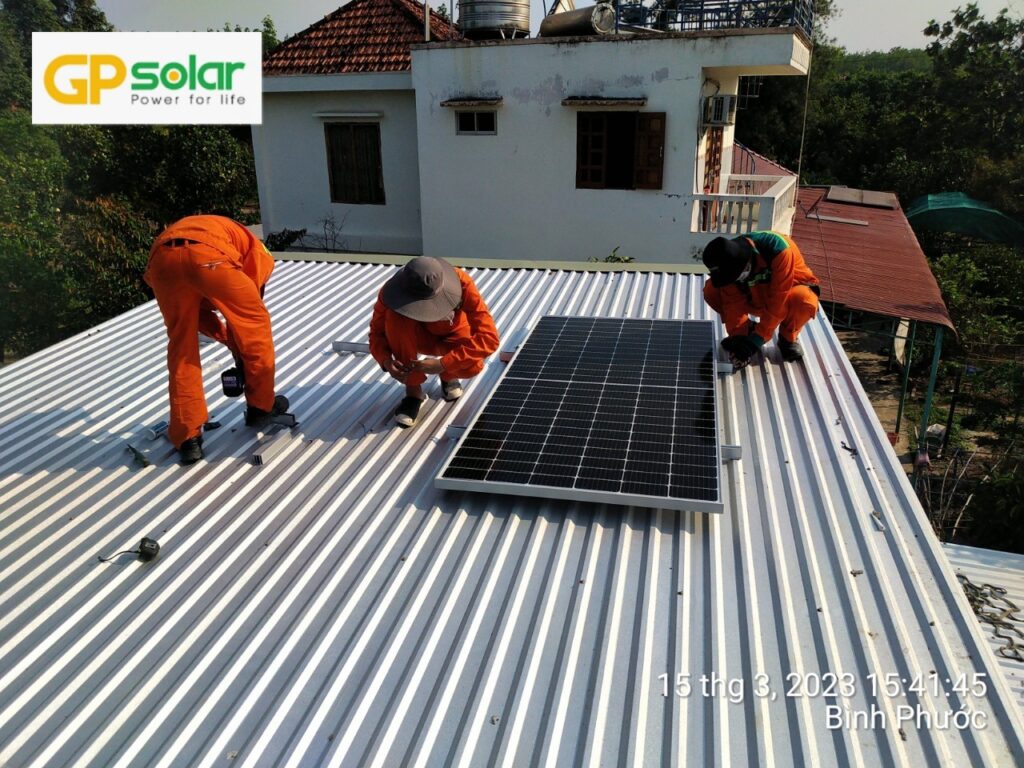 Thực tế gpsolar lắp HÒA LƯỚI BÁM TẢI: 2.7 Kwp