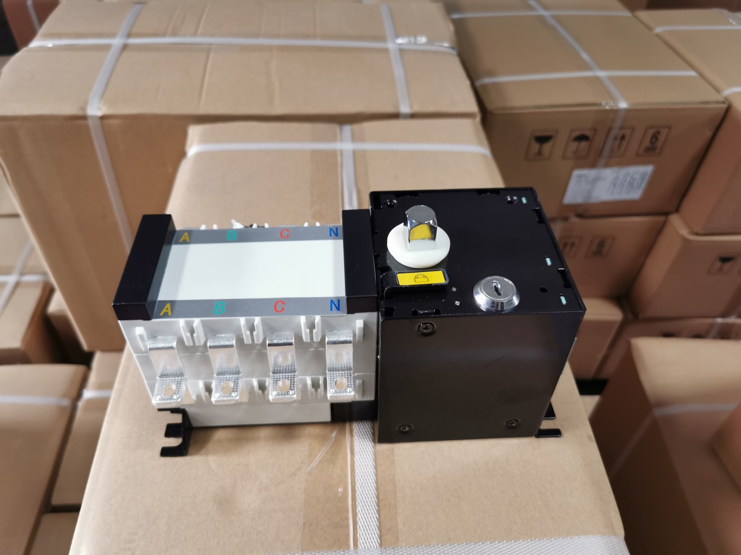 ats tu dong 100A 3P | GPsolar