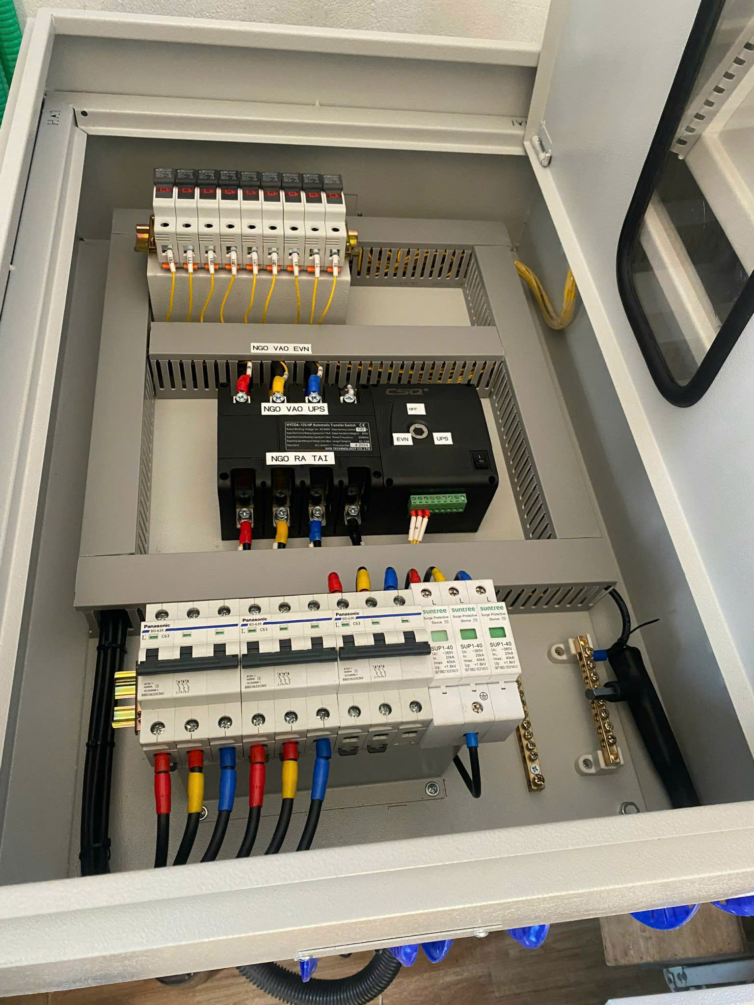 tu dien nang luong mat troi 3pha | GPsolar